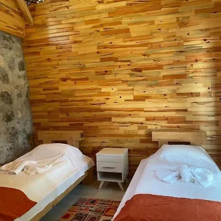 Ece Hani Hotel